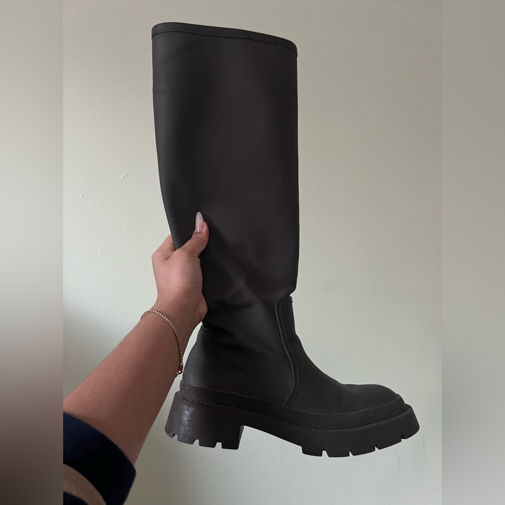 ZARA Khaki Green Rubber Knee-High Chunky Low Platform Pull-On Rain Comfort Boots - Picture 10 of 16